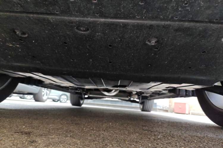 Used Geely Auto Haoyue L 2024 2.0T DCT Flagship Version Chassis Front