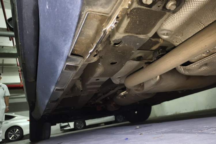 Used Geely Auto Haoyue L 2024 2.0T DCT Prestige Version Chassis Rear Left