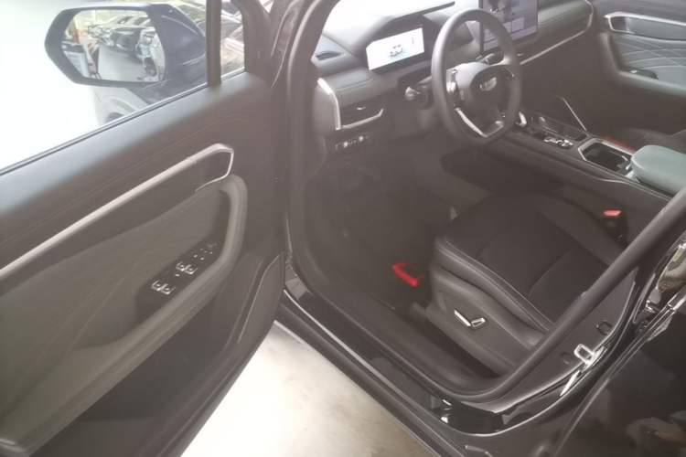 Used Geely Auto Haoyue L 2024 2.0T DCT Prestige Version Driver Seat