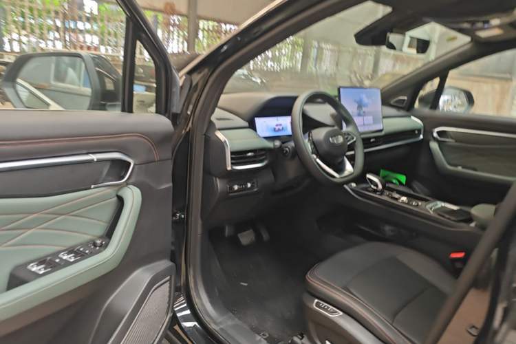 Used Geely Auto Haoyue L 2024 2.0T DCT Flagship Version Driver Seat