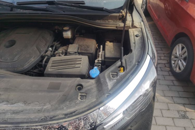 Used Geely Auto Haoyue L 2024 2.0T DCT Flagship Version Engine Bay Left