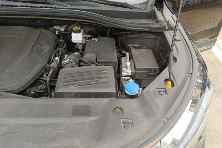 Used Geely Auto Haoyue L 2024 2.0T DCT Prestige Version Engine Bay Left