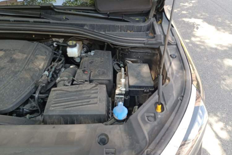 Used Geely Auto Haoyue L 2024 2.0T DCT Luxury Version Engine Bay Left