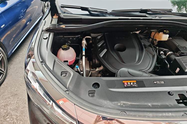Used Geely Auto Haoyue L 2024 2.0T DCT Prestige Version Engine Bay Right
