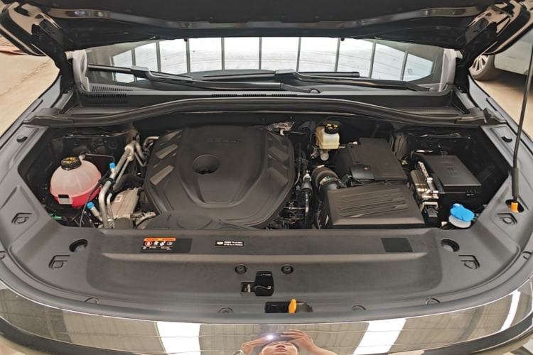 Used Geely Auto Haoyue L 2024 2.0T DCT Flagship Version Engine Bay