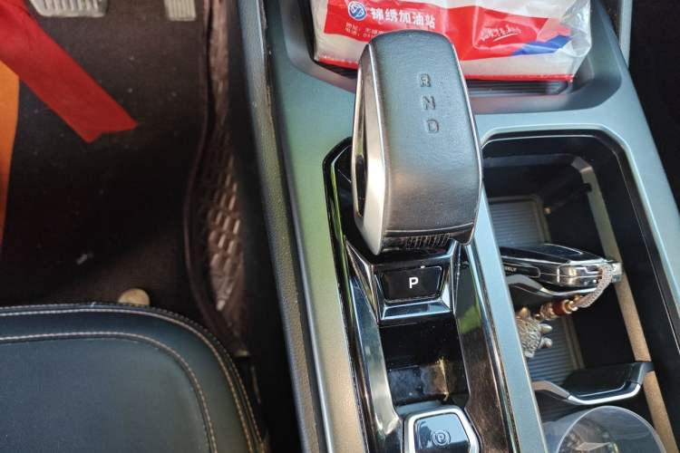 Used Geely Auto Haoyue L 2024 2.0T DCT Prestige Version Gear Lever