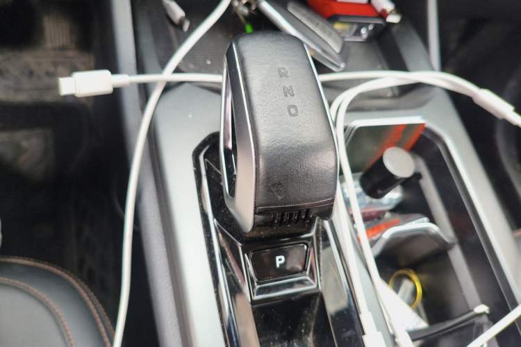Used Geely Auto Haoyue L 2024 2.0T DCT Prestige Version Gear Lever
