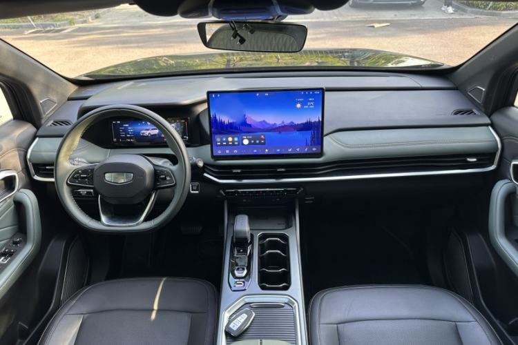 Used Geely Auto Haoyue L 2024 2.0T DCT Flagship Version Interior 2