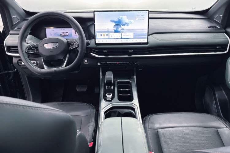 Used Geely Auto Haoyue L 2024 2.0T DCT Flagship Version Interior 2
