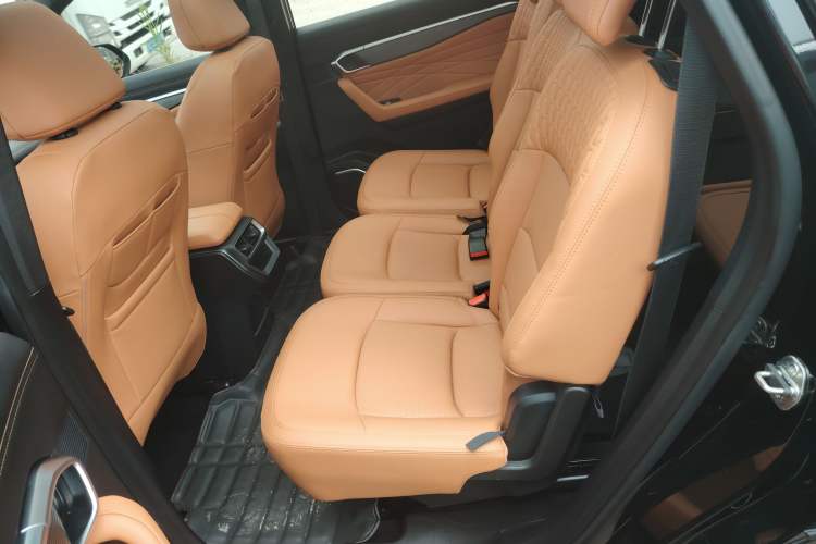 Used Geely Auto Haoyue L 2024 2.0T DCT Flagship Version Interior 2