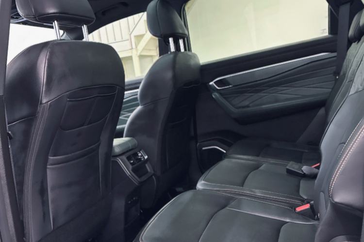 Used Geely Auto Haoyue L 2024 2.0T DCT Flagship Version Interior 7