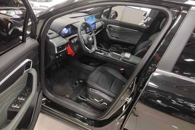 Used Geely Auto Haoyue L 2024 2.0T DCT Flagship Version Left Front Seat