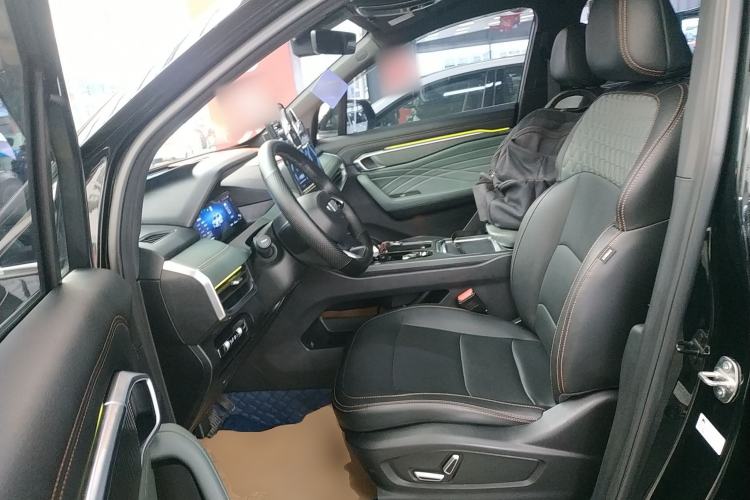 Used Geely Auto Haoyue L 2024 2.0T DCT Prestige Version Left Front Seat