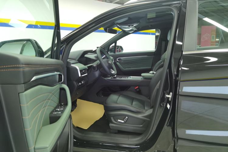 Used Geely Auto Haoyue L 2024 2.0T DCT Prestige Version Left Front Seat