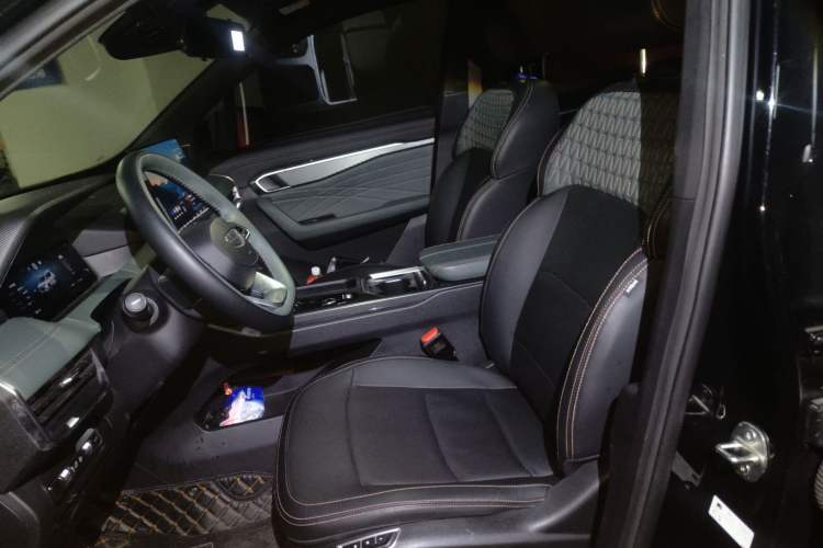 Used Geely Auto Haoyue L 2024 2.0T DCT Flagship Version Left Front Seat