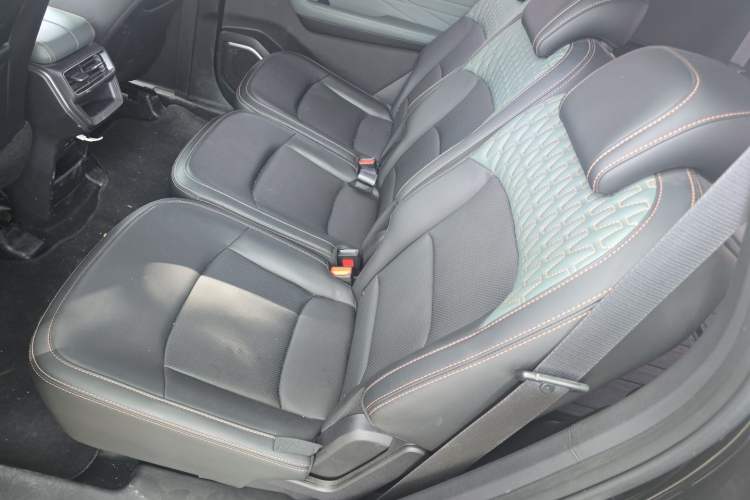 Used Geely Auto Haoyue L 2024 2.0T DCT Prestige Version Left Rear Seat