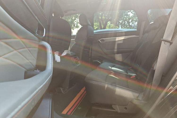 Used Geely Auto Haoyue L 2024 2.0T DCT Prestige Version Left Rear Seat