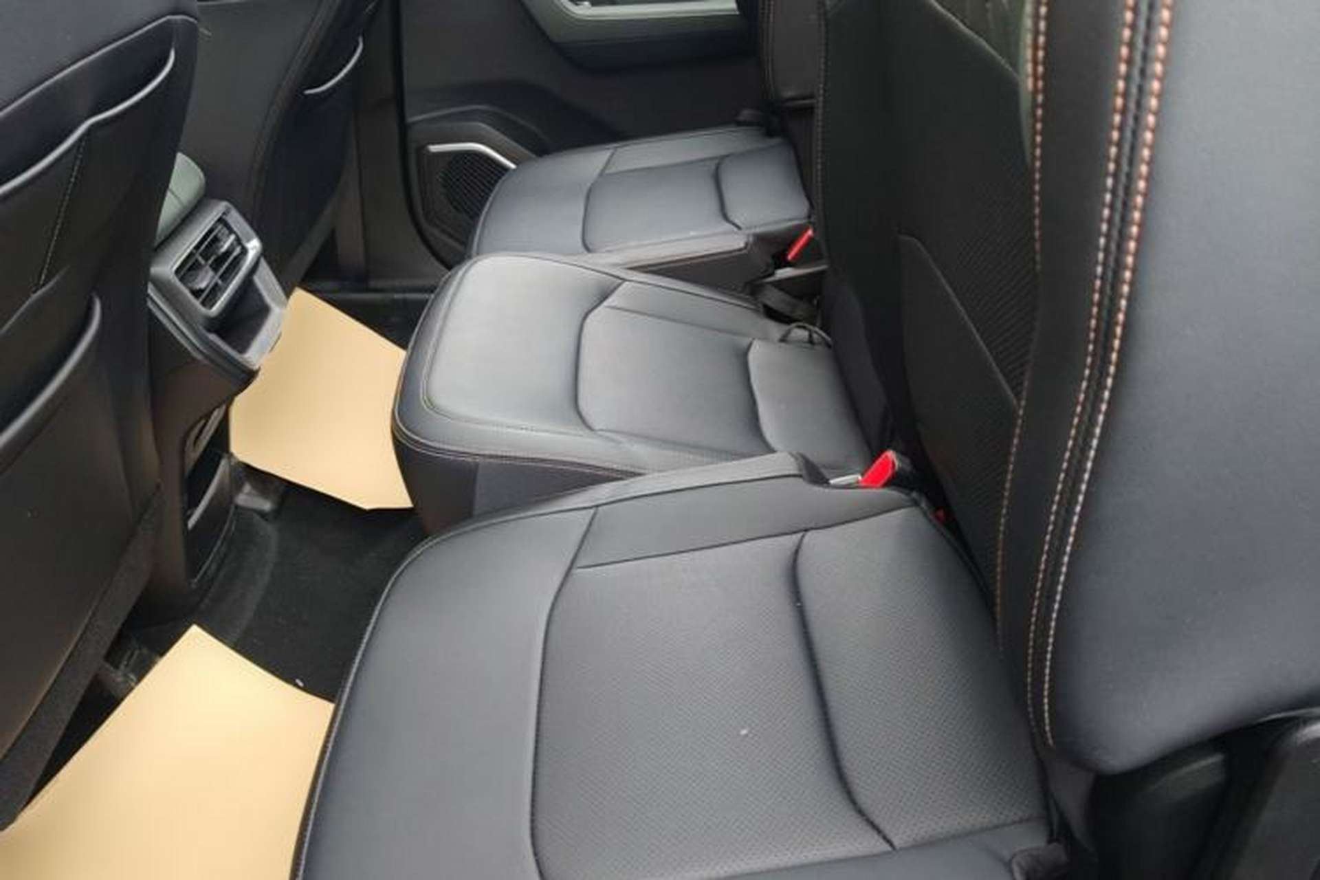 Used Geely Auto Haoyue L 2024 2.0T DCT Prestige Version Left Rear Seat