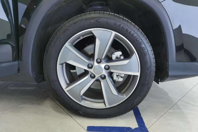 Used Geely Auto Haoyue L 2024 2.0T DCT Prestige Version Left Rear Wheel Hub