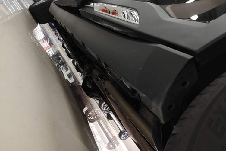 Used Geely Auto Haoyue L 2024 2.0T DCT Flagship Version Left Side Sill