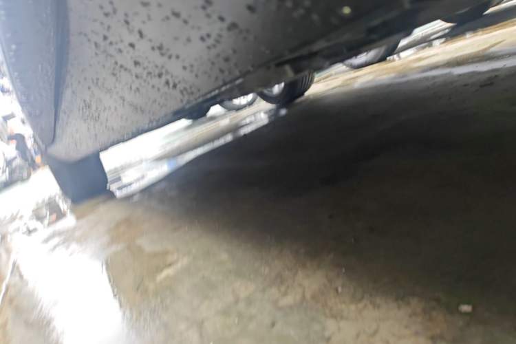 Used Geely Auto Haoyue L 2024 2.0T DCT Prestige Version Left Side Sill