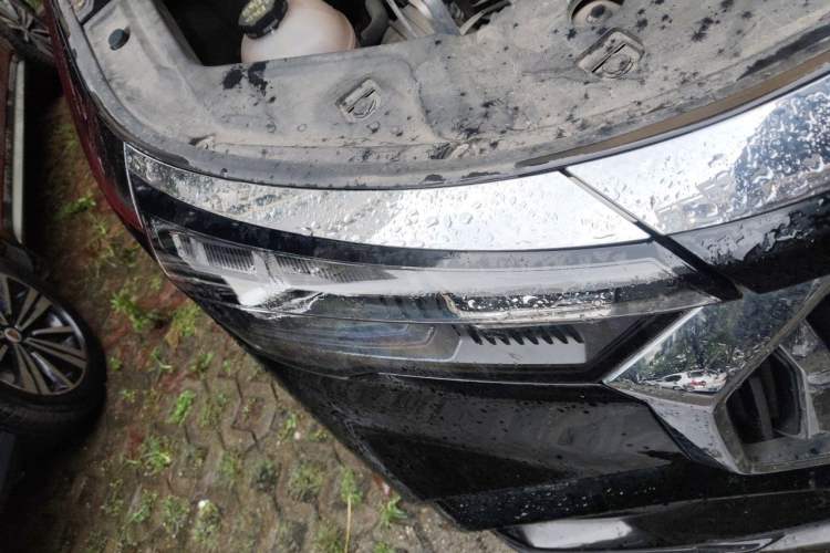 Used Geely Auto Haoyue L 2024 2.0T DCT Prestige Version Right Front Headlight