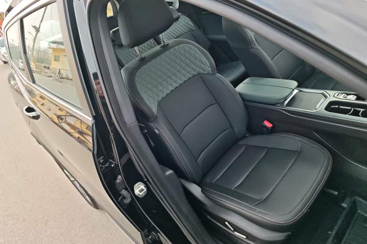 Used Geely Auto Haoyue L 2024 2.0T DCT Flagship Version Right Front Seat