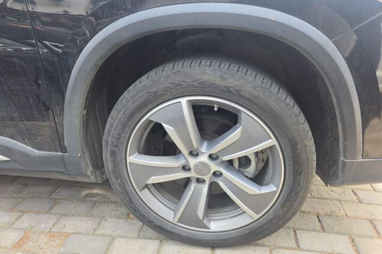 Used Geely Auto Haoyue L 2024 2.0T DCT Prestige Version Right Front Wheel Hub