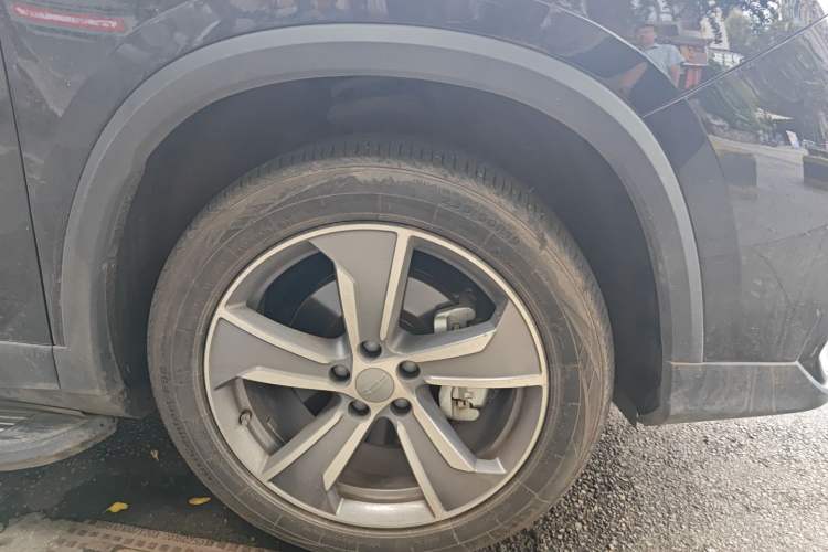 Used Geely Auto Haoyue L 2024 2.0T DCT Flagship Version Right Front Wheel Hub