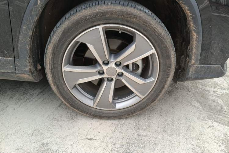 Used Geely Auto Haoyue L 2024 2.0T DCT Prestige Version Right Front Wheel Hub