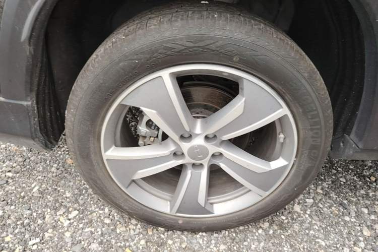 Used Geely Auto Haoyue L 2024 2.0T DCT Prestige Version Right Rear Wheel Hub