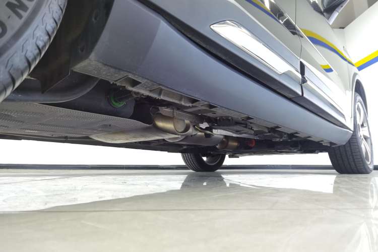Used Geely Auto Haoyue L 2024 2.0T DCT Prestige Version Right Side Sill
