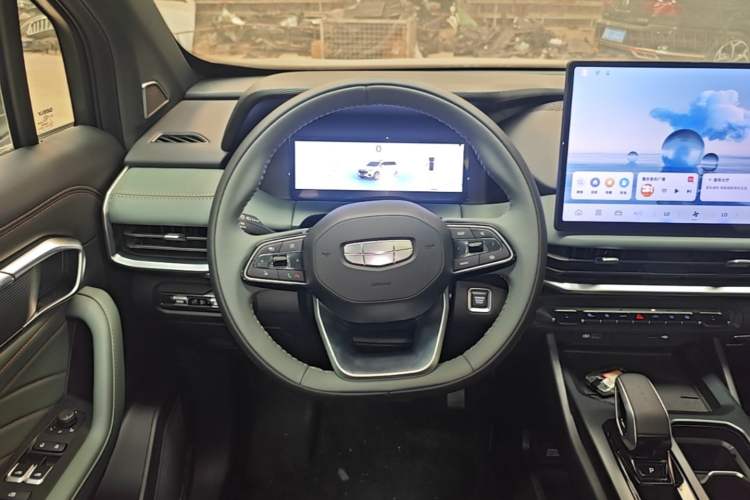 Used Geely Auto Haoyue L 2024 2.0T DCT Flagship Version Steering Wheel