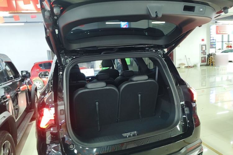 Used Geely Auto Haoyue L 2024 2.0T DCT Prestige Version Trunk