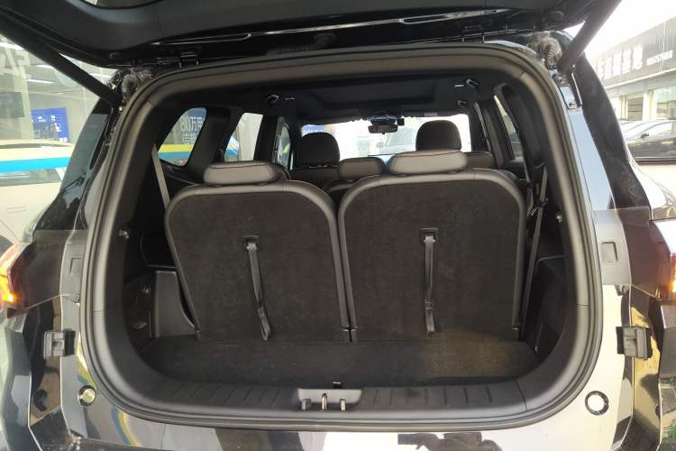 Used Geely Auto Haoyue L 2024 2.0T DCT Prestige Version Trunk