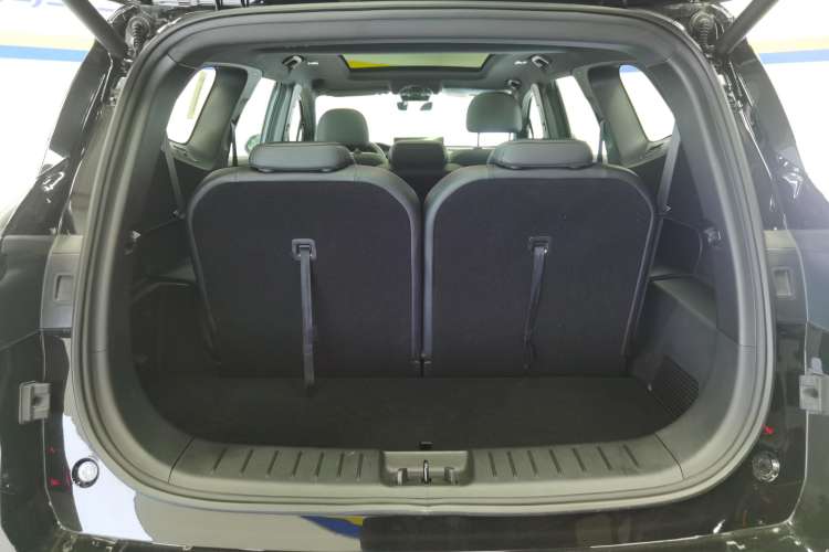 Used Geely Auto Haoyue L 2024 2.0T DCT Prestige Version Trunk