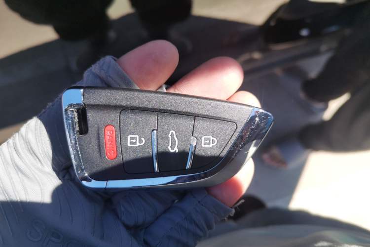 Used Geely Auto Haoyue L 2024 2.0T DCT Prestige Version Vehicle Key