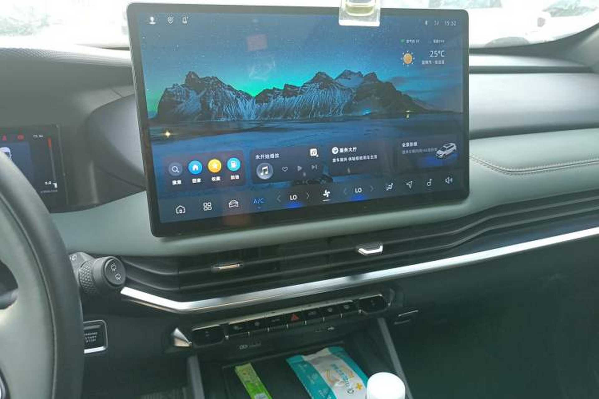 Used Geely Auto Haoyue L 2024 2.0T DCT Prestige Version Audio And AC Panel