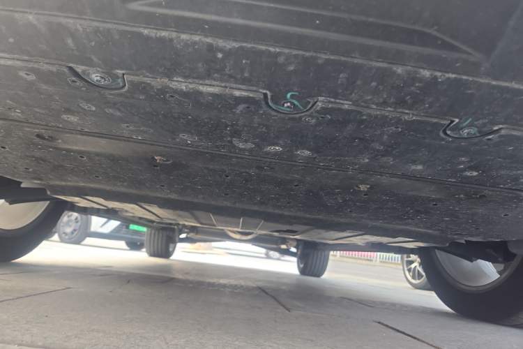 Used Geely Auto Haoyue L 2024 2.0T DCT Prestige Version Chassis Front
