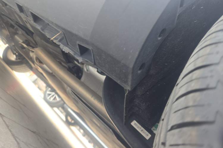Used Geely Auto Haoyue L 2024 2.0T DCT Prestige Version Chassis Rear Left