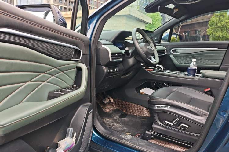 Used Geely Auto Haoyue L 2024 2.0T DCT Flagship Version Driver Seat