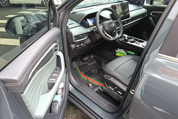 Used Geely Auto Haoyue L 2024 2.0T DCT Flagship Version Driver Seat