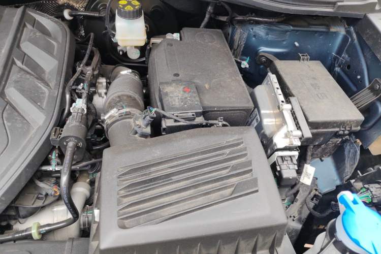Used Geely Auto Haoyue L 2024 2.0T DCT Prestige Version Engine Bay Left