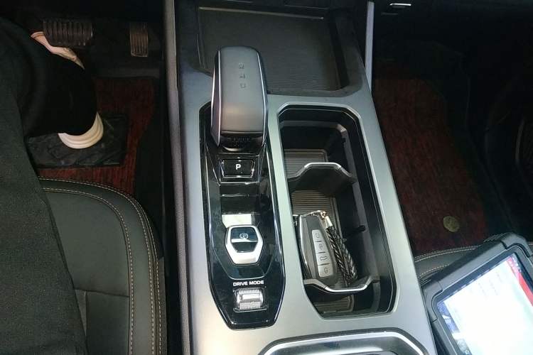 Used Geely Auto Haoyue L 2024 2.0T DCT Prestige Version Gear Lever
