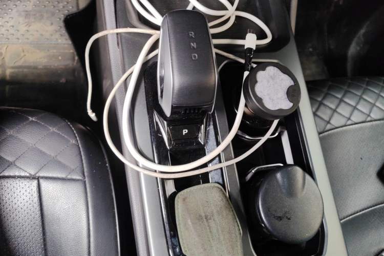 Used Geely Auto Haoyue L 2024 2.0T DCT Prestige Version Gear Lever