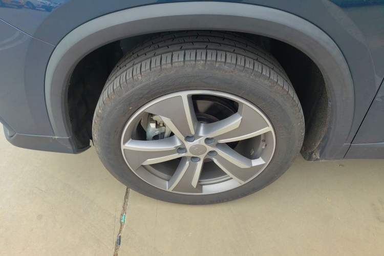 Used Geely Auto Haoyue L 2024 2.0T DCT Prestige Version Left Front Wheel Hub