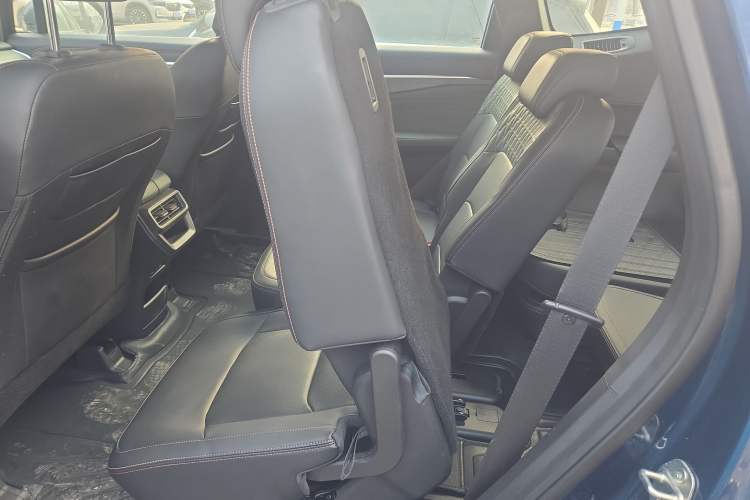 Used Geely Auto Haoyue L 2024 2.0T DCT Prestige Version Left Rear Seat