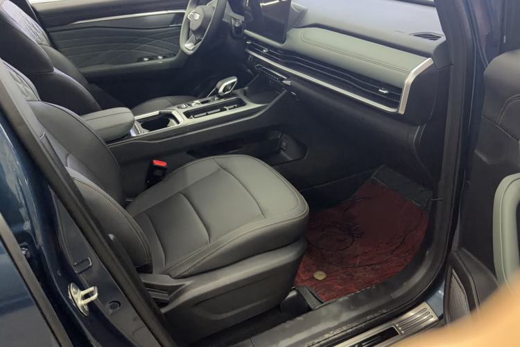 Used Geely Auto Haoyue L 2024 2.0T DCT Prestige Version Right Front Seat