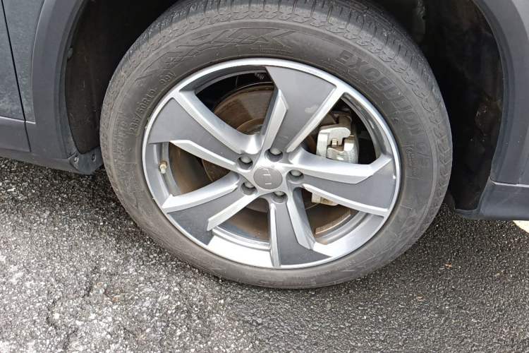 Used Geely Auto Haoyue L 2024 2.0T DCT Flagship Version Right Front Wheel Hub