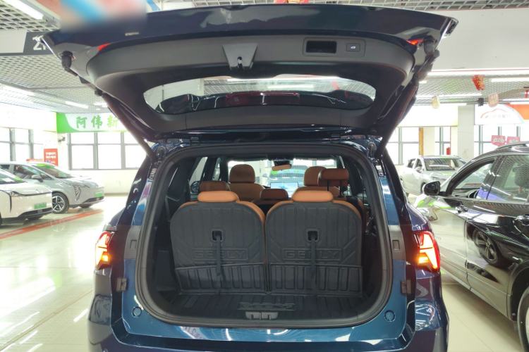 Used Geely Auto Haoyue L 2024 2.0T DCT Flagship Version Trunk